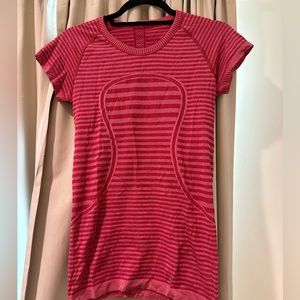 Lululemon Swiftly Tech Short Sleeve Shirt